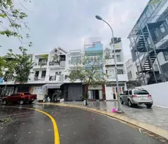 Bán Nhà 3 Tầng Khu Đô Thị Lê Hồng Phong 2, TP Nha Trang, Giá 4.35 Tỷ
