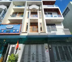 Nhà HXH đậu cửa 4x13 1trệt 3lầu đối diện AEON MALL T.P giá chỉ 6tỷ..