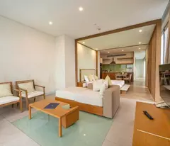 DUY NHẤT 1 căn Fusion view trực diện biển Mỹ Khê,NT cao cấp, giá cho thuê lên đến 30 triệu/tháng
