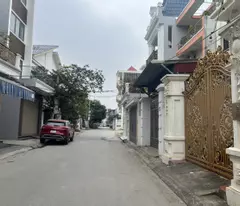 Bán nhà 90m2, 4 tầng lô góc tại Trung Lực, ô tô đõ cửa ngày đêm, giá 8,3 tỷ