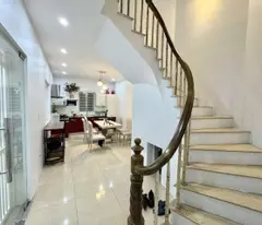 Chỉ hợp với ai thích nhà lô góc, bán nhà Ngô Gia Tự, đường ô tô tránh, gara, 43m2 chỉ 9.05 tỷ