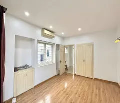 Chỉ hợp với ai thích nhà lô góc, bán nhà Ngô Gia Tự, đường ô tô tránh, gara, 43m2 chỉ 9.05 tỷ