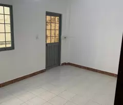 Cho thuê nhà nguyên căn ngay chợ Hoàng Hoa Thám