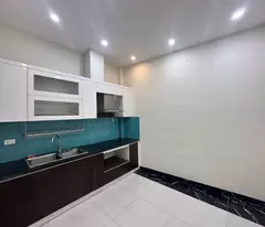 30M- NHỈNH 4T.Ỷ - NGỌC THUỴ - LONG BIÊN - HÀ NỘI .