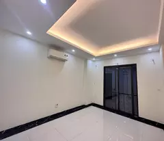 30M- NHỈNH 4T.Ỷ - NGỌC THUỴ - LONG BIÊN - HÀ NỘI .