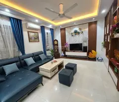 Bán gấp nhà riêng Phạm Văn Đồng, Cầu Giấy, lô góc 2 mặt ngõ cách phố 30m, 36m2 x6T giá 7,7 tỷ