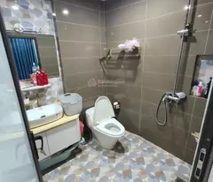 Bán gấp nhà riêng Phạm Văn Đồng, Cầu Giấy, lô góc 2 mặt ngõ cách phố 30m, 36m2 x6T giá 7,7 tỷ