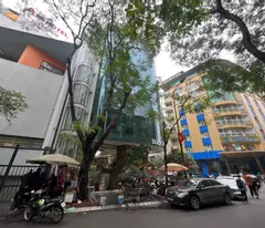 Bán nhà 5 Tầng phố Dịch Vọng Hậu 40m2 Chỉ  9.5 tỷ Cầu Giấy, Dòng tiền, KD, Ngõ Thông