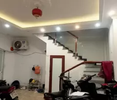 CCMN 10 Phòng Trần Thái Tông, Dịch Vọng Hậu, ngõ thông, sát phố 52m 10.5  tỷ