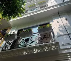 Bán nhà 6 tầng thang máy, gara ô tô, full nội thất, diện tích 46m, phố Phùng Chí Kiên, Cầu Giấy.