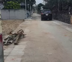 Chính chủ gửi bán lô đất sát chợ cá khu vực trung tâm chợ cá 
Xã Nam Phương Tiến, Chương Mỹ, Hà