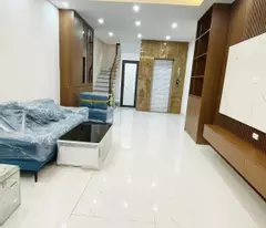 Cách MẶT ĐƯỜNG Đại Mỗ 10m, 52m2 THANG MÁY 6 TẦNG, nội thất CHƯA BÓC Cách MẶT ĐƯỜNG Đại Mỗ 10m,