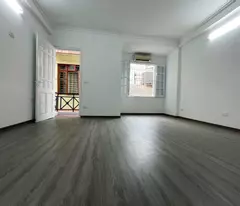 Bán nhà Đào Tấn, ngõ ô tô, 32 m2, MT 5.1 m, 5 tầng, giá chỉ 10.6 tỷ