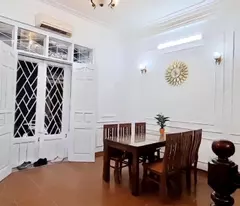 Bán nhà Đào Tấn, ngõ ô tô, 32 m2, MT 5.1 m, 5 tầng, giá chỉ 10.6 tỷ