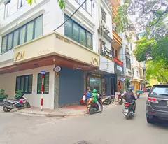 Nhà phân lô phố Nguyễn Chí Thanh 45m2, 4T, MT6m ô tô thông Huỳnh Thúc Kháng ở sướng