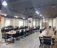 Cho thuê văn phòng tại ngõ 57 Nguyễn Hoàng, Hà Nội diện tích 200m2 giá 32tr cực đẹp