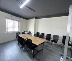 Cho thuê văn phòng tại ngõ 57 Nguyễn Hoàng, Hà Nội diện tích 200m2 giá 32tr cực đẹp