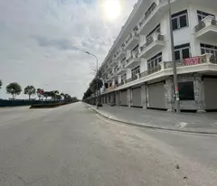 3.25 TỶ SANG TÊN SỔ NGAY. BÀN GIAO NGAY  NHÀ 4 TẦNG. TP.THANH HÓA. LH: 0966 343 969