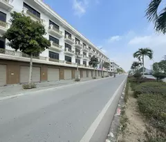 3.25 TỶ SANG TÊN SỔ NGAY. BÀN GIAO NGAY  NHÀ 4 TẦNG. TP.THANH HÓA. LH: 0966 343 969
