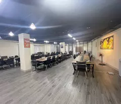 CHO THUÊ VĂN PHÒNG MẶT PHỐ NGUYỄN HOÀNG DT 200M²  GIÁ CHỈ 32 TRIỆU/THÁNG VÀO NGAY