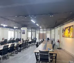 CHO THUÊ VĂN PHÒNG MẶT PHỐ NGUYỄN HOÀNG DT 200M²  GIÁ CHỈ 32 TRIỆU/THÁNG VÀO NGAY