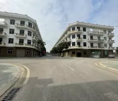 3.25 TỶ SANG TÊN SỔ NGAY. NHẬN NHÀ 4 TẦNG. TT TP.THANH HÓA. LH: 0966 343 969