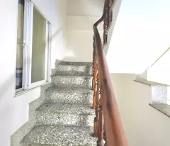 Nhà rẻ Phước Long B, Q9, Nhà 3 tầng kiêng cố, mới, ở ngay, Dt 40m2 ( 4 x 10 ) giá chỉ 2.75ty