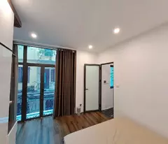 Nhà 3 tầng mặt phố Tam Khương Đống Đa cách ô tô tránh 3 mét, sổ đỏ chính chủ, vuông vắn