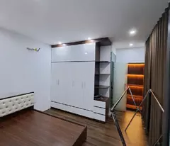 Nhà 3 tầng mặt phố Tam Khương Đống Đa cách ô tô tránh 3 mét, sổ đỏ chính chủ, vuông vắn