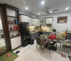 Bán nhà Trương Định giá 9.8 tỷ, diện tích 56m2, 5 tầng, mặt tiền 5.5m