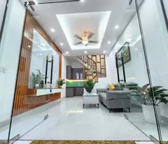 Bán nhà Đinh Công Thượng giá 6.4 tỷ, diện tích 35m2, 5 tầng, mặt tiền 4.5m