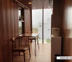 View biển nghỉ dưỡng - Bán Toà Căn Hộ Đường Vũ Ngọc Nhạ 7 tầng dòng tiền tốt.