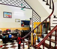 Bán gấp 74m2 đất có nhà riêng 5 tầng, phân lô ôtô tránh, MT 4.5m - 100m ra Hoàng Quốc Việt, 22 tỷ