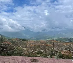 Đất nền tái định cư tại Sapa cần bán gấp, vị trí đẹp, view thung lũng, giá tốt để đầu tư.