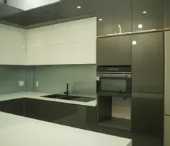 **Bán nhà mặt tiền Lạc Long Quân, phường 11, Tân Bình; (3,5*16) - MTKD