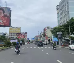 **Bán nhà mặt tiền Lạc Long Quân, phường 11, Tân Bình; (3,5*16) - MTKD