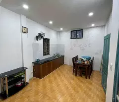 NHÀ NGUYÊN CĂN GIÁ RẺ- CHÍNH CHỦ CHO THUÊ NHÀ NGUYÊN CĂN 3 TẦNG 1 TUM TẠI HAI HÀ TRƯNG , HÀ NỘI