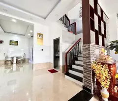 Nhà góc 2 mặt tiền Đào Sư Tích, 4 tầng, 6x13.5m, giá 6.55 tỷ
