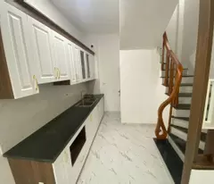 Bán nhà 35m², Hoàng Mai - 5.95 tỷ, 5 tầng, 3PN, 4WC, sổ đỏ