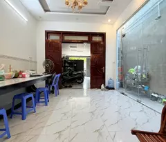NHà Mặt Tiền  Kinh Doanh 2 Tầng 5x30m 4PN  SHR Trịnh Thị Miếng Hóc Môn Sát Quận 12