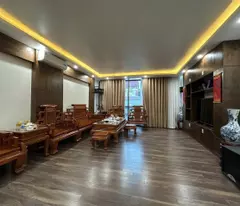 Chính chủ cần bán nhà đẹp tại phố Trần Phú, quận Hà Đông, ngõ rộng, thoáng, ô tô đỗ cửa.