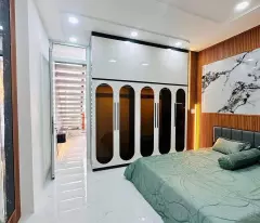 Bán nhà 4 tầng (4x17)  Mặt tiền bờ kè Đường 8m Thạnh Xuân 24, Quận 12 giá tốt
