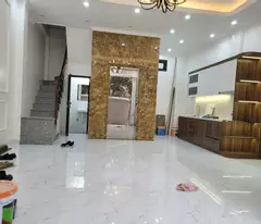 Hiếm! 11.3 tỷ - Xuân La, Tây Hồ - cực gần phố - Thang máy