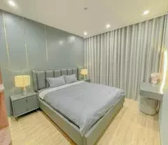 Chính chủ bán 3N 2wc căn góc view thoáng 80m2 full đồ - Vinhomes SmartCity