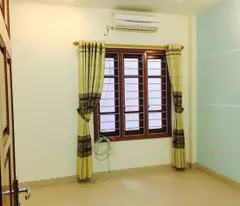 Bán nhà TT Cầu Giấy 40M2 4 tầng nhỉnh 7 tỷ gần Đại Học Sư Phạm Hà Nội