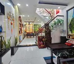🌼🌹CHỦ GẤP BÁN NHÀ CÒN MỚI DỌN VÔ Ở NGAY - HAI TẦNG - HƠN 100M2 - Ô TÔ NGỦ TRONG NHÀ - XTS - HÓC