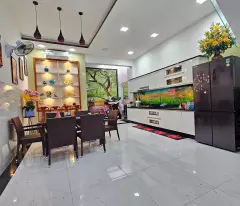 🌼🌹CHỦ GẤP BÁN NHÀ CÒN MỚI DỌN VÔ Ở NGAY - HAI TẦNG - HƠN 100M2 - Ô TÔ NGỦ TRONG NHÀ - XTS - HÓC