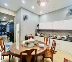 Bán Nhà HXH 8m đường Giải Phóng - Cộng Hòa, DT: 4.5x15.5m, 4 Tầng -  4PN, 13.2 tỷ.
