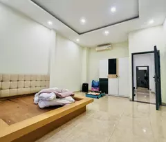 Bán Nhà HXH 8m đường Giải Phóng - Cộng Hòa, DT: 4.5x15.5m, 4 Tầng -  4PN, 13.2 tỷ.