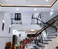 Siêu Phẩm - Bán Nhà Ngô Quyền Ô Tô Đỗ Vị Trí Cực Đẹp Giá Chỉ Nhỉnh 6 tỷ.
